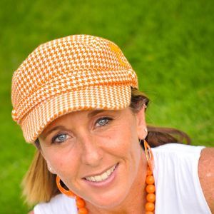 Meet your Posher, Joni